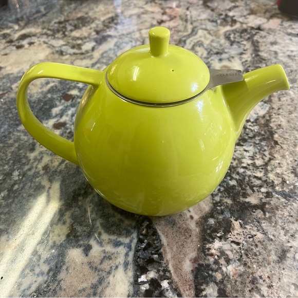 FORLIFE Curve Teapot with Infuser - Picture 3 of 10